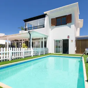 villa-siroi.in-canary-islands.com/